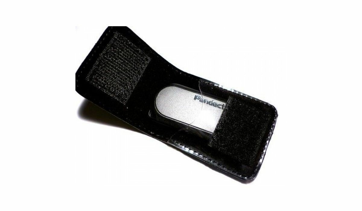 PANDORA Чехол для метки Pandect black кожа — фото 1