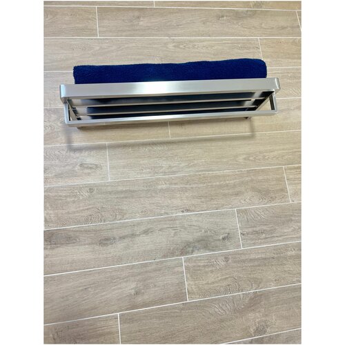 Полка для ванной комнаты с держателем для полотенец полированная матовая