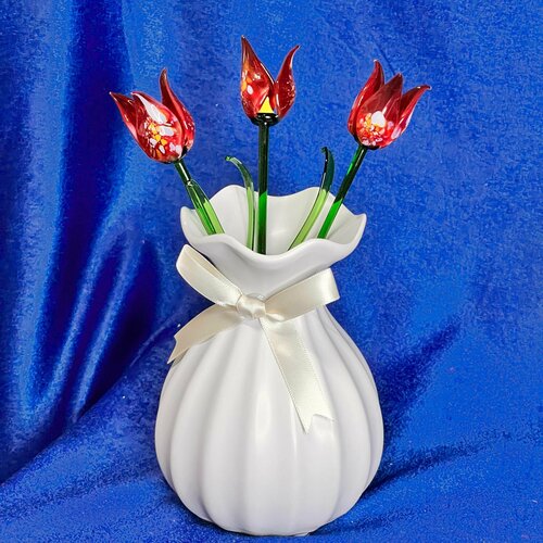 Цветы из стекла в вазочке. Тюльпаны бордовые 3 шт.
