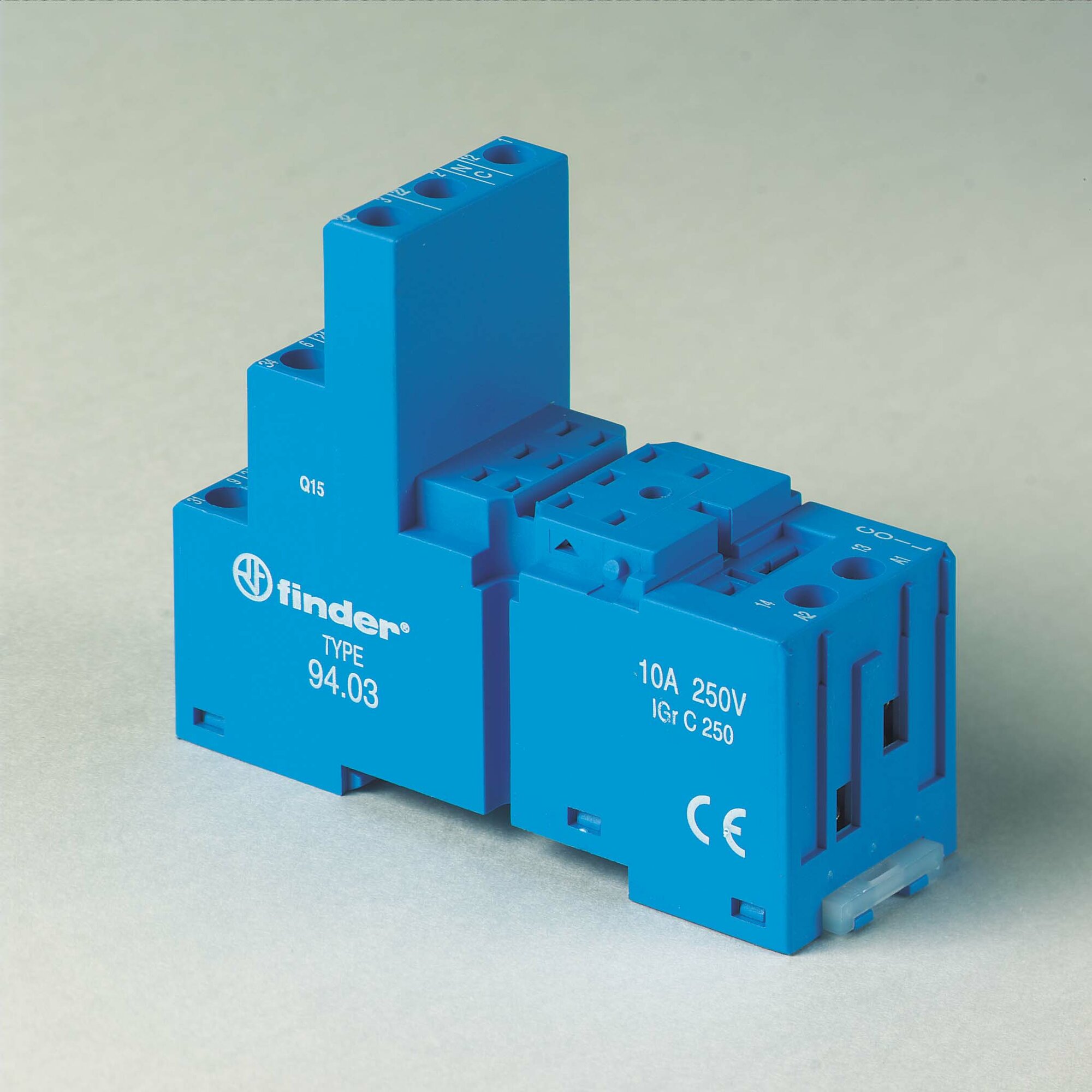 фото Розетка с винтовыми клеммами (с зажимной клетью) для реле 55.33, таймера 85.03 применяются модули 86.00, 99.02 в комплекте Клипса металлическая 094.71 синий 9403SMA / 94.03SMA Finder