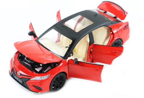 Машина Toyota Camry 1:24 металлическая 21 см со светом и звуком