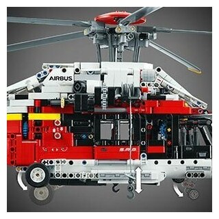 Конструктор LEGO Technic "Спасательный вертолет Airbus H175" 42145 - фото №5