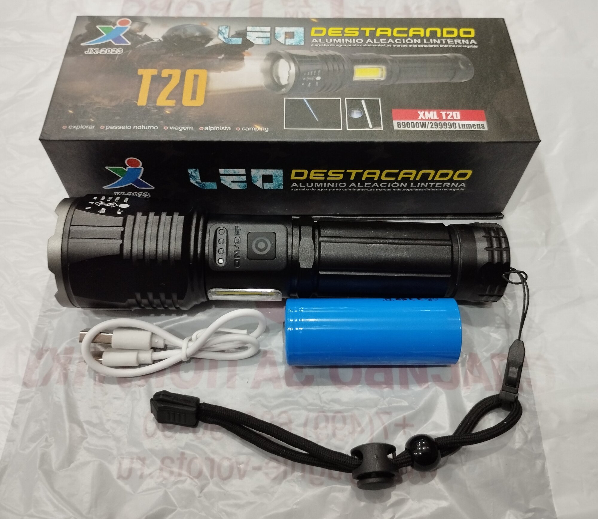 фото Фонарь светодиодный, ручной с Зумом- Т20