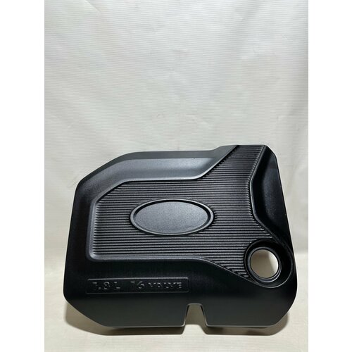 Пластиковая крышка двигателя на Лада Веста Икс Рей 18 л 2000₽