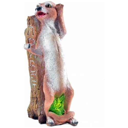 Садовая фигура Сурикат у бревна