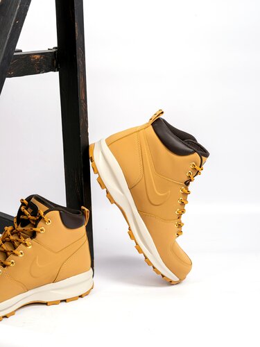 NIKE Manoa Leather