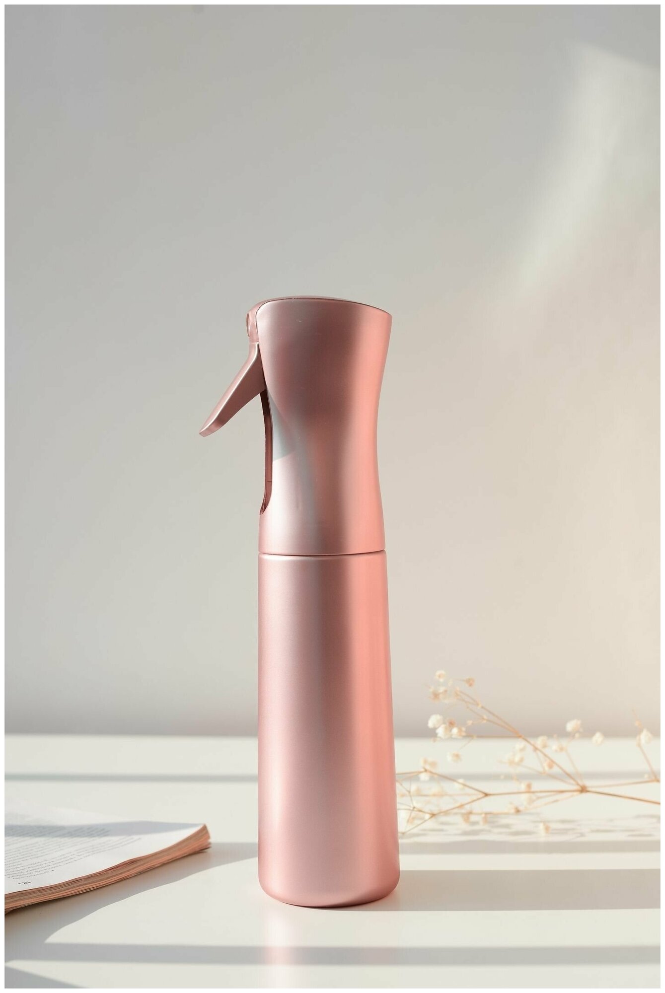 Распылитель, пульверизатор для воды, цвет матово-розовый 300 мл - фотография № 1