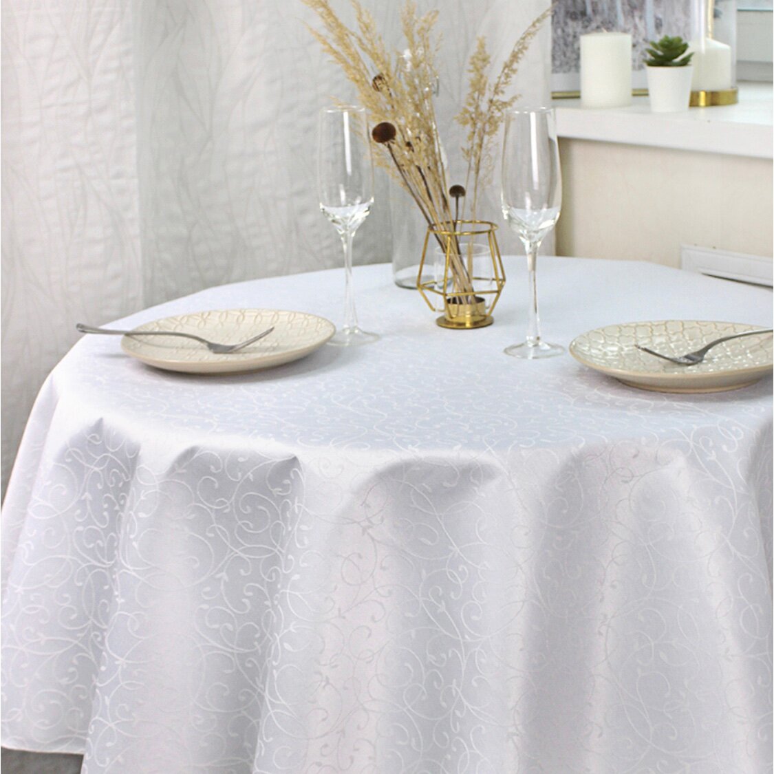 фото Скатерть с водоотталкивающей и пятнозащитной пропиткой "Белые ночи" овал 150*120