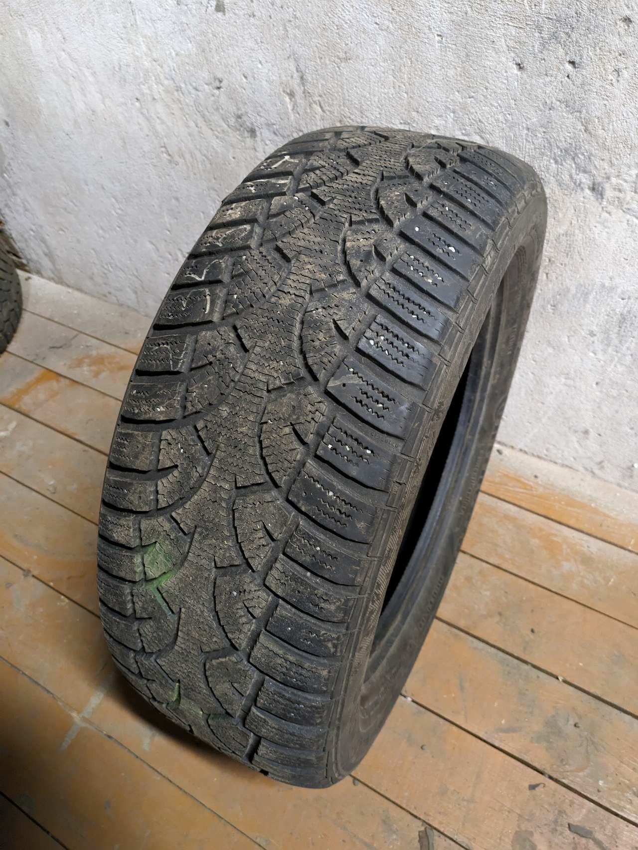 235/55 R17 99Q Continental Conti4x4IceContact