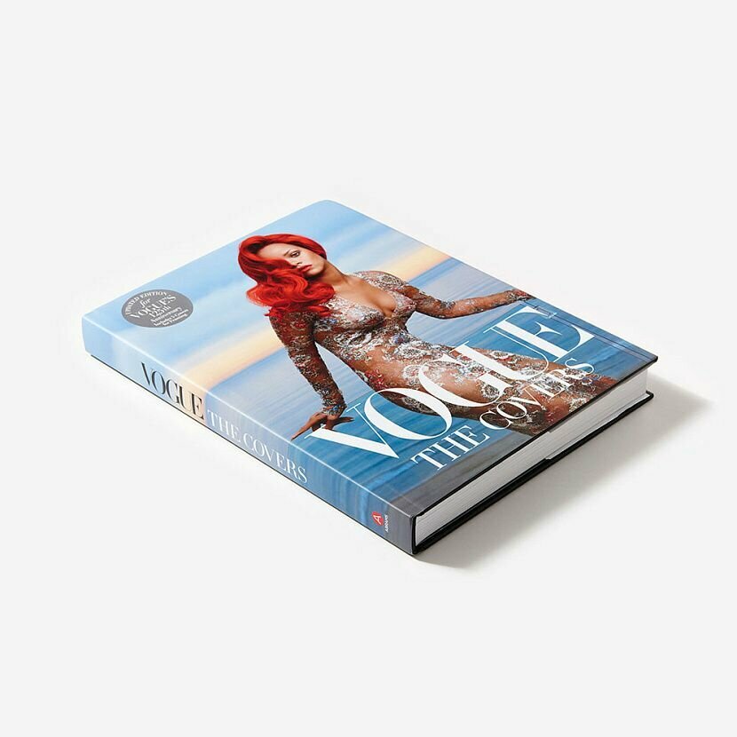 Vogue: Обложки (обновленное изданиe) - фото №5