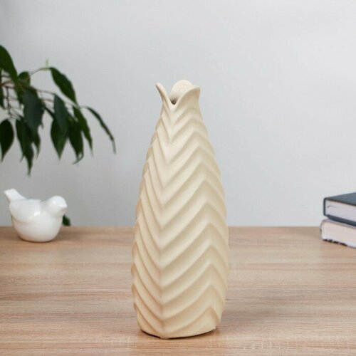 SUI Ваза керамика настольная Гарнет 24 см белый 2325₽