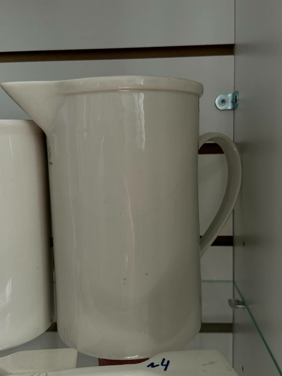 фото Фарфоровый стакан с ручкой 250 мл