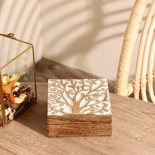 Шкатулка Цветущее дерево дерево 14х14х6 см 1617₽