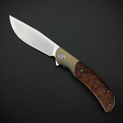 Нож складной Petrified Fish PFP09, титан-змеиное дерево, сталь К110, флиппер на подшипнике красный