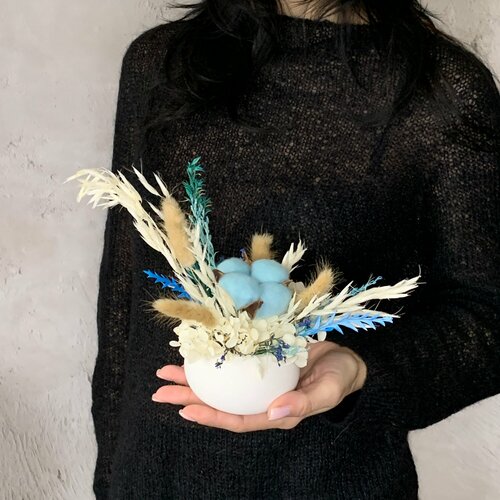 Композиция из сухоцветов