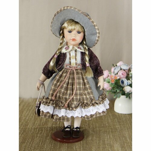 Polly Dolls YF-161200 Кукла фарфоровая 16- на подставке polly dolls 4219₽