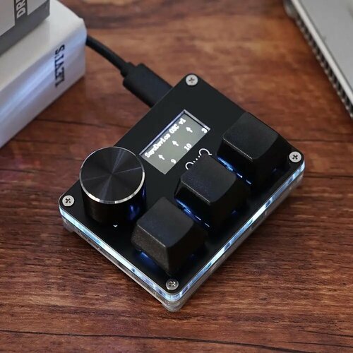 Игровая механическая программируемая клавиатура SayoDevice O3C с дисплеем Outemu Pink Switch для OSU и Geometry Dash 429000₽