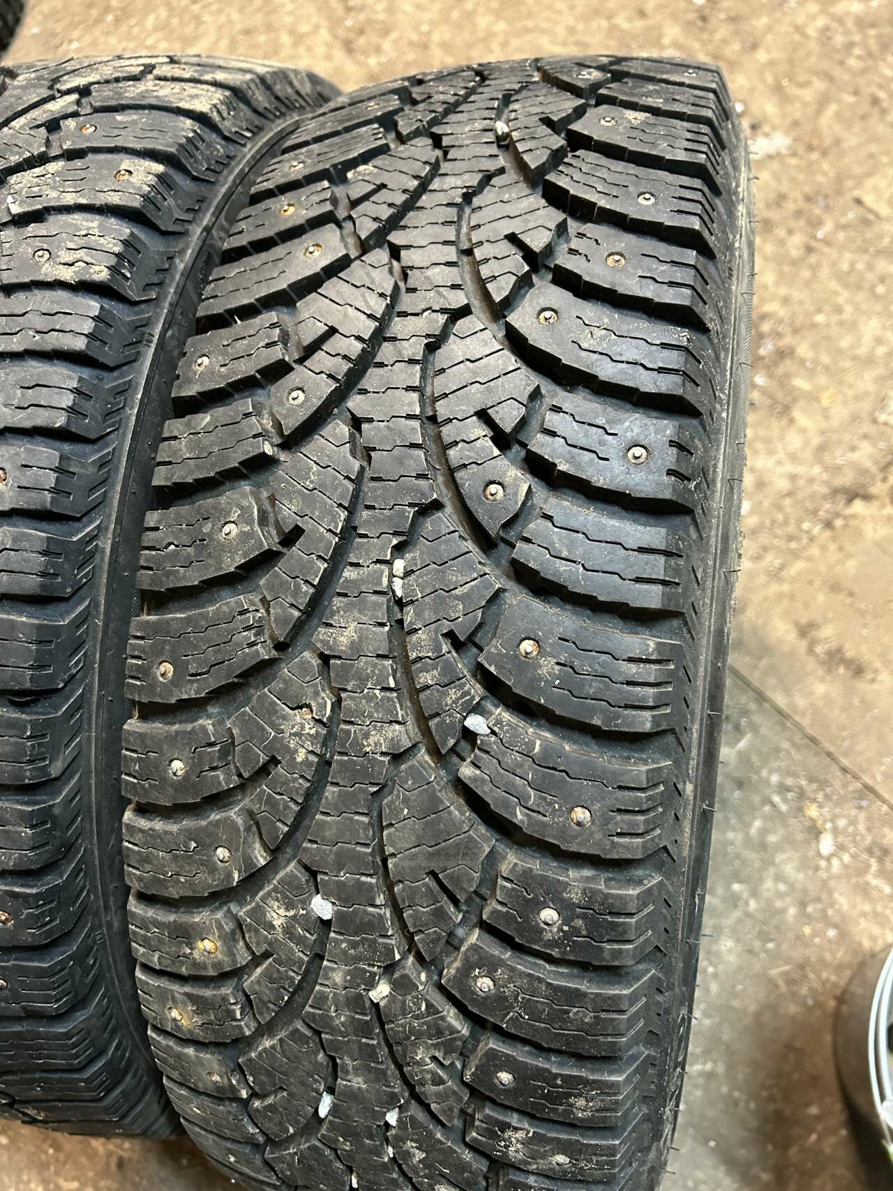 215/65 R16 109R Bridgestone Noranza Van 001