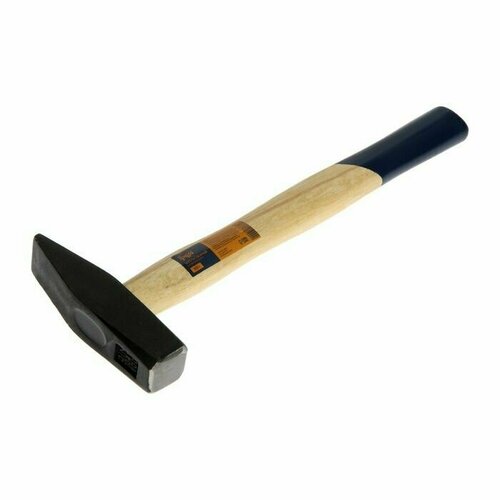 Молоток слесарный тундра квадратный боек деревянная рукоятка 600 г 951₽