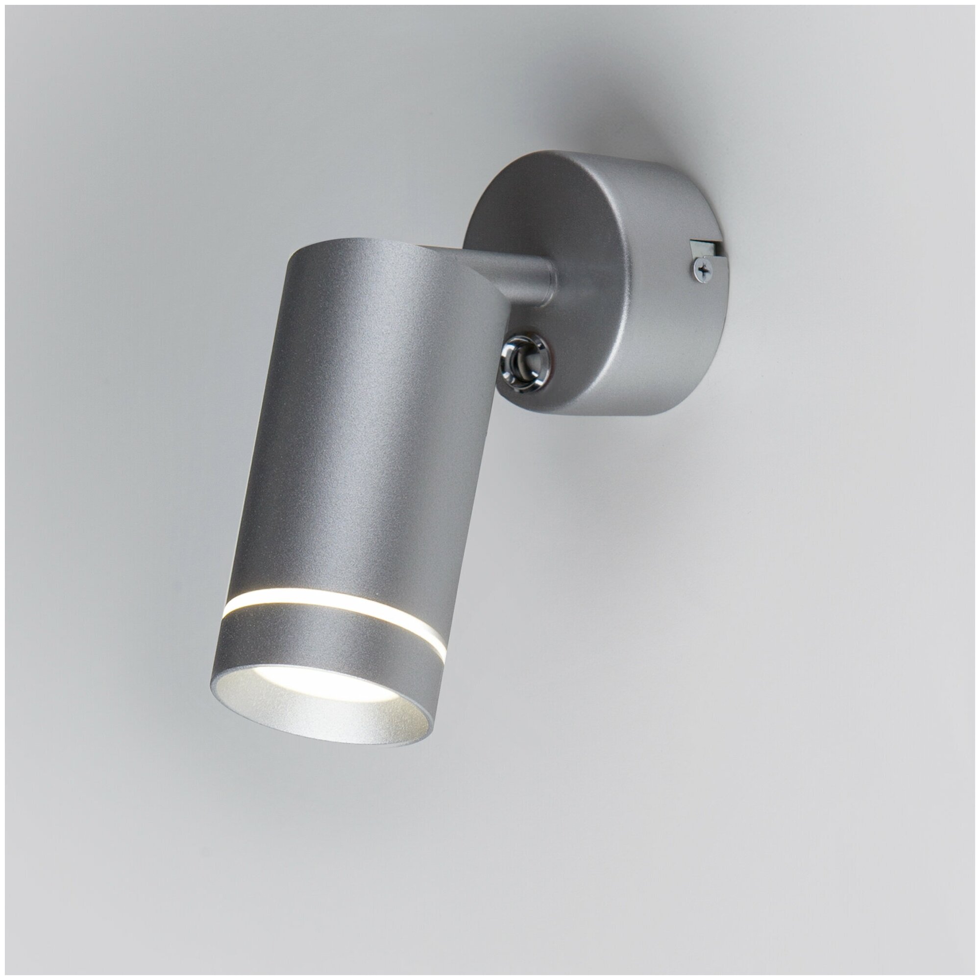 Спот / Настенный светодиодный светильник с поворотным плафоном Elektrostandard Glory SW, 4200 К, 7 Вт, цвет серебро (MRL LED 1005)