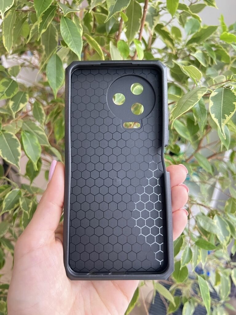 Чехол противоударный для Infinix Note 12 Pro и Note 12 2023 / Инфиникс Нот 12 Про и Нот 12 2023 military (Серебристый) — фото 1