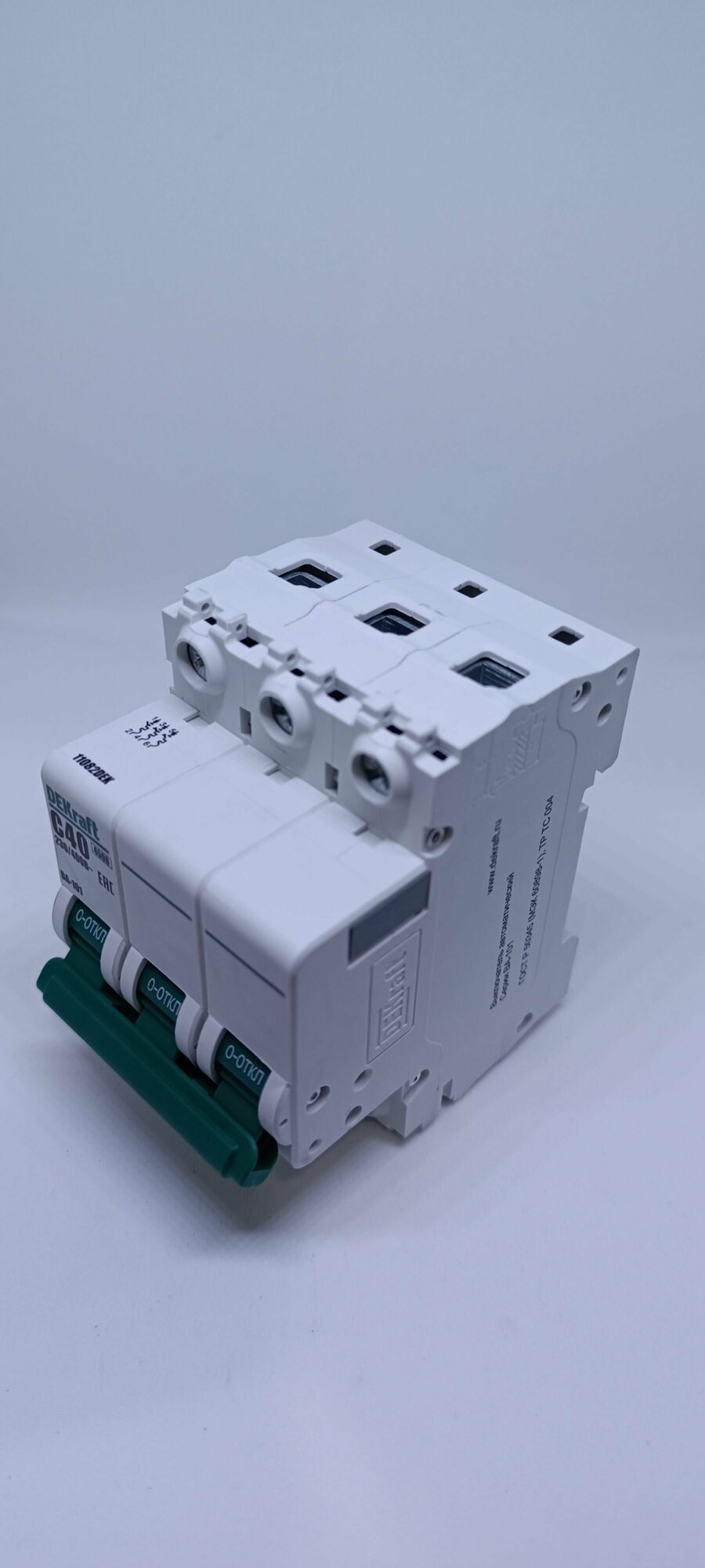 ВА-101 11076DEK Автоматический выключатель трехполюсный 3А (4.5 кА, C) DEKraft - фото №19