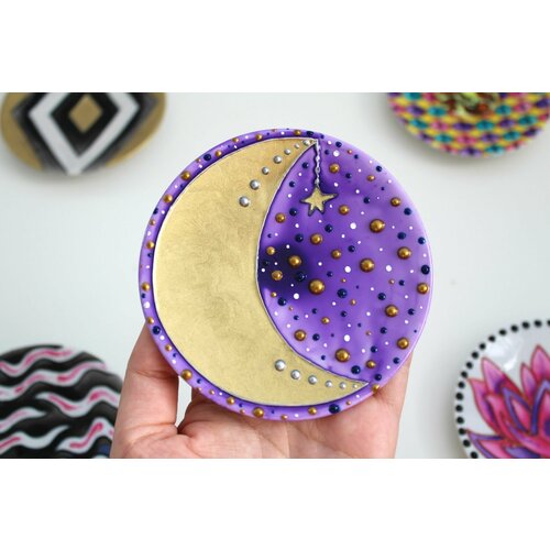 фото Месяц луна - блюдце для украшений - декоративная тарелка ручная роспись tanya shest