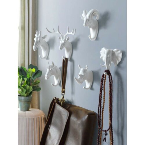 Декор настенный-вешалка Конь 12 x 38 см белый 875₽