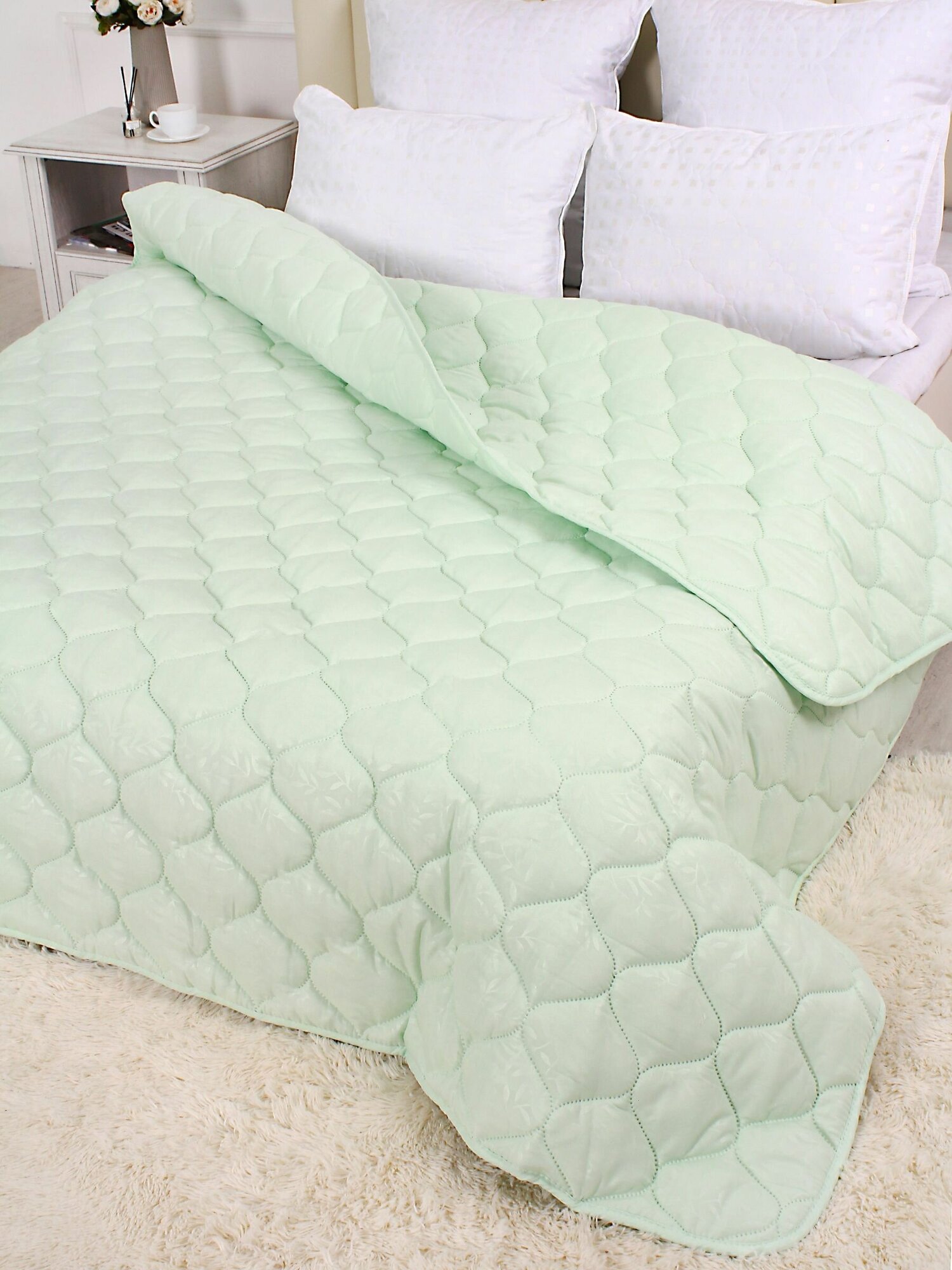 Одеяло "Бамбуковое волокно" полновесное, 1,5 спальное, в микрофибре, плотность 300 г/м2 - фотография № 1