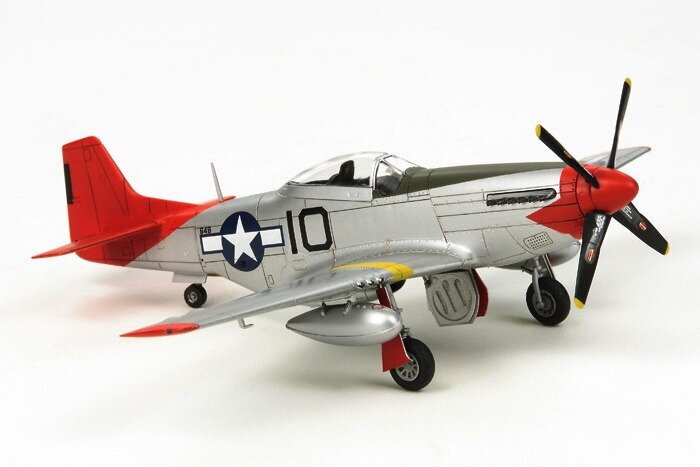 Модель самолет американский истребитель P-51D Мустанг(1:72) сборная Моделист 207208