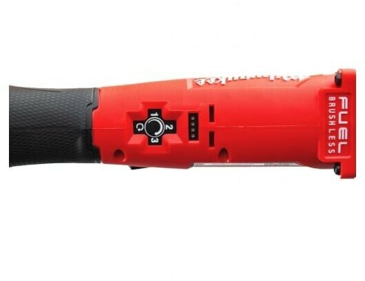 Гайковерт ударный аккумуляторный Milwaukee 1/2'' M12FRAIWF12-0 FUEL - фотография № 3