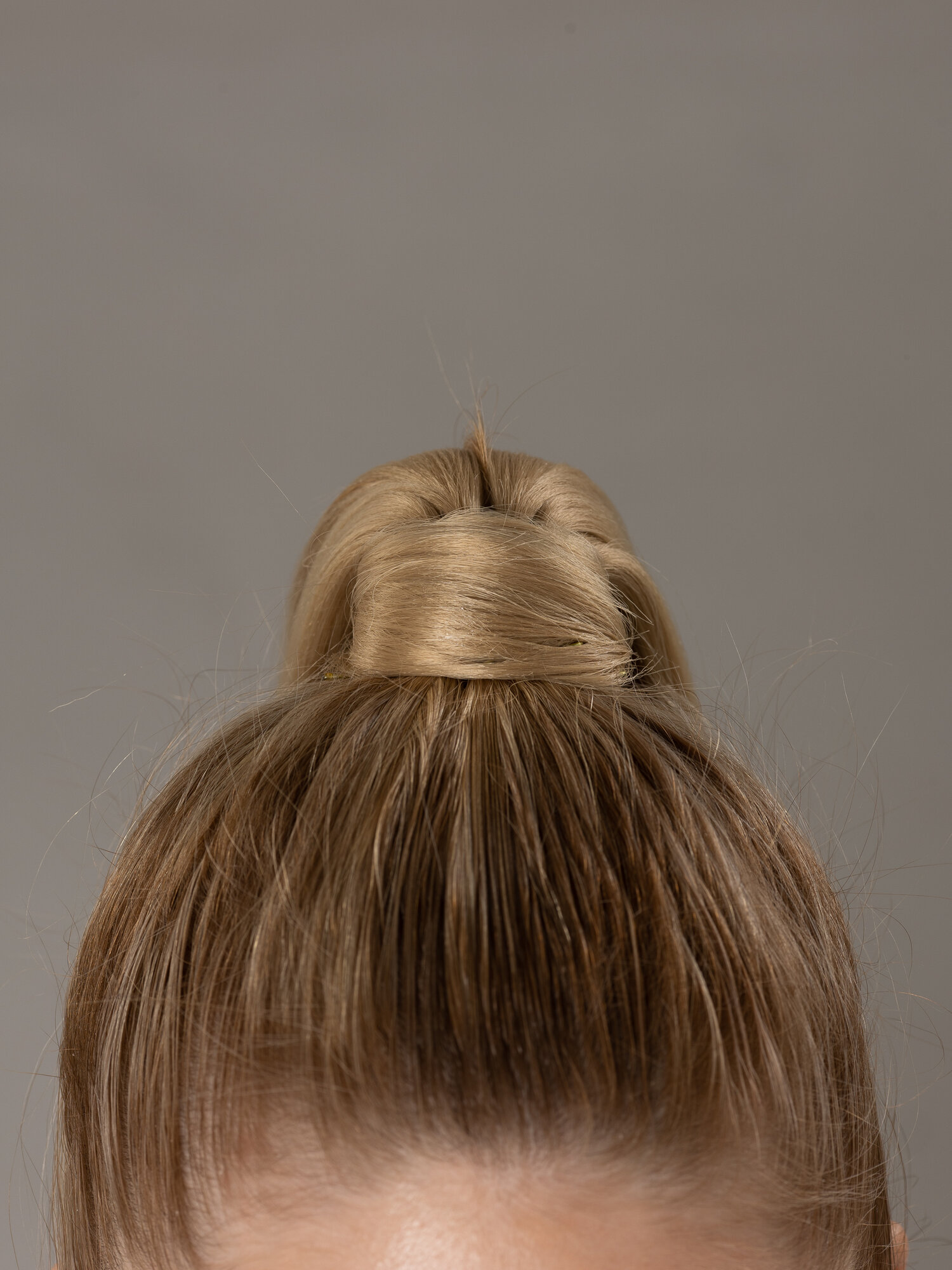 Хвост на резинке женский, 70 см, цвет блонд, искусственные волосы — фото 1