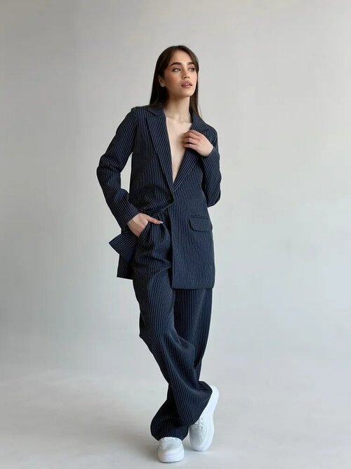 Костюм Donna Clar, жакет и брюки, классический стиль, свободный силуэт, размер 42, синий