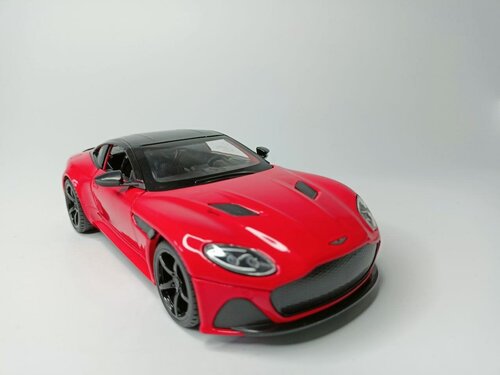 Коллекционная машинка игрушка металлическая Aston Martin DieCast для мальчиков масштабная модель 1:24 красная