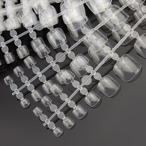 Типсы гелевые для ног контейнер (прозрачные), 240 шт