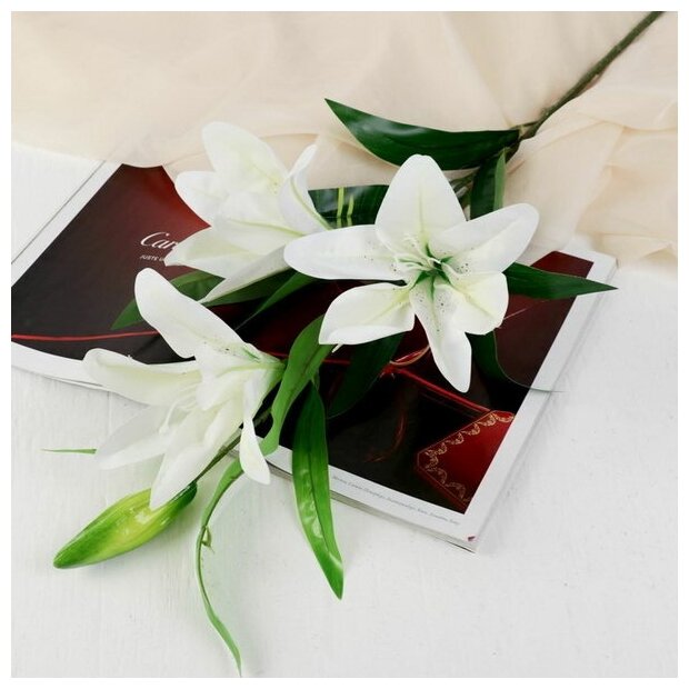 Цветы искусственные "Три лилии" 18х90 см, белый