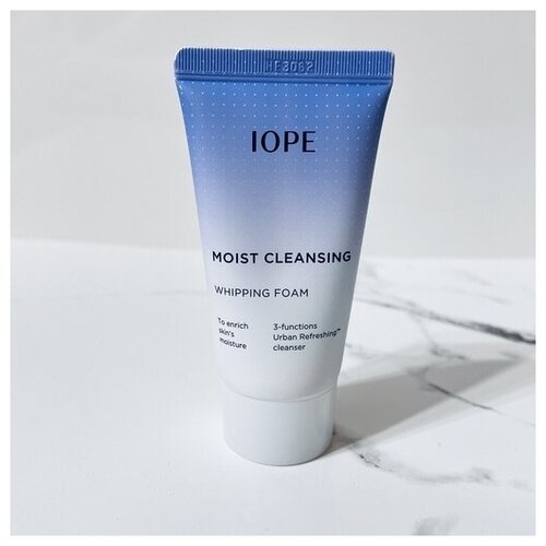 IOPE Нежная пенка для умывания (50мл) Moist Cleansing Whipping Foam