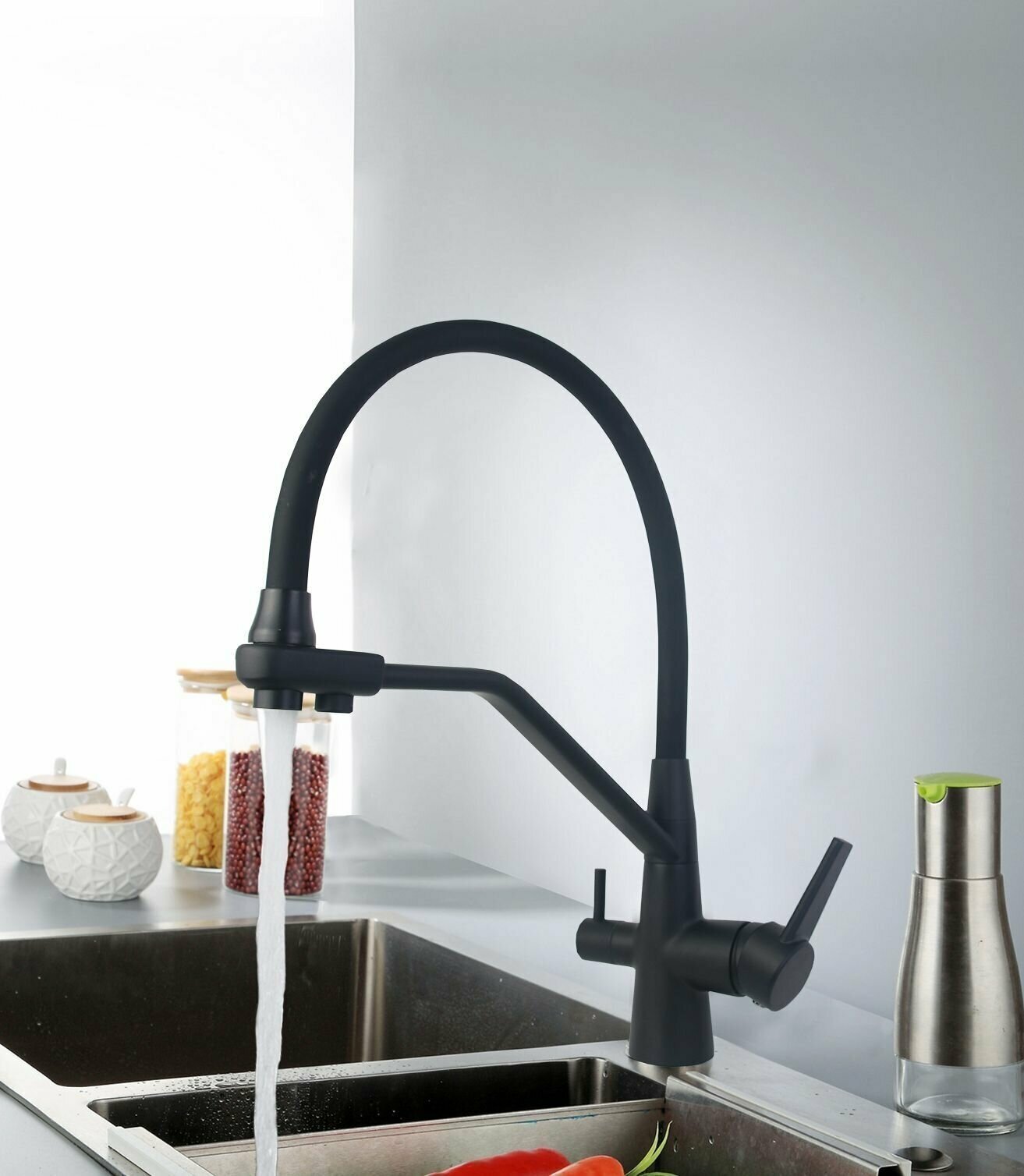Смеситель для кухни с фильтром для питьевой воды и выдвижным изливом SCHEIN 8684-BP, цвет черный