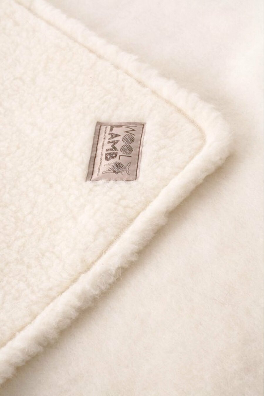 Одеяло "премиум" меховое однослойное Woollamb из овечьей шерсти - фотография № 3