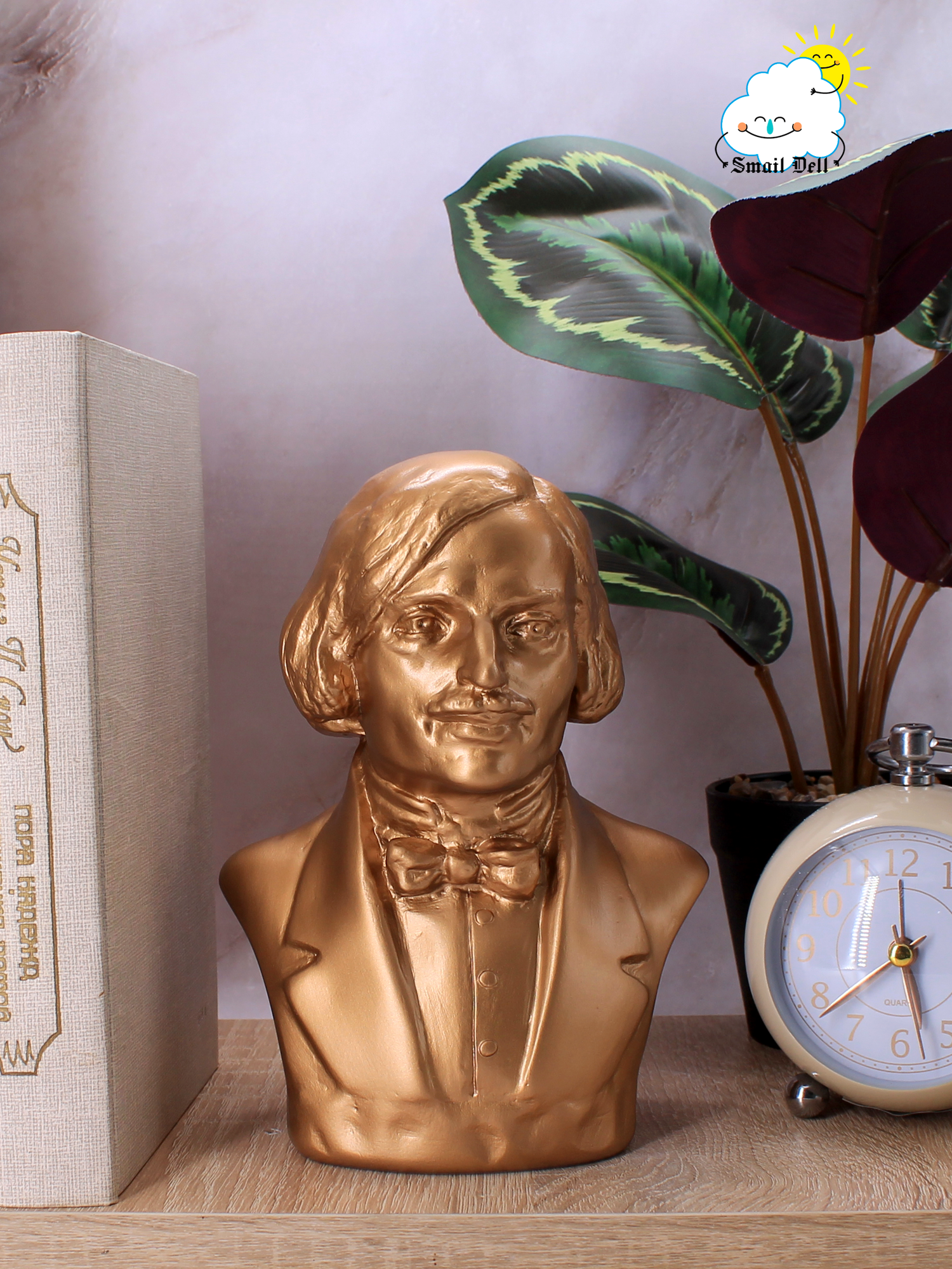 Статуэтка бюст Н. В. Гоголь  18 см  гипс  цвет бронза тёмная