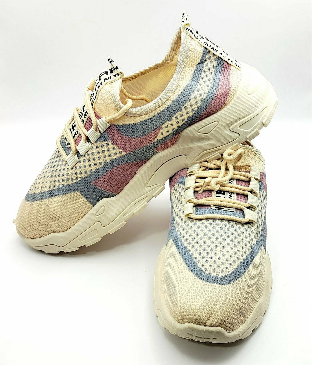 Кроссовки  1000, полнота E (EU)/ на узкую и среднюю стопу, размер 39, белый, бежевый