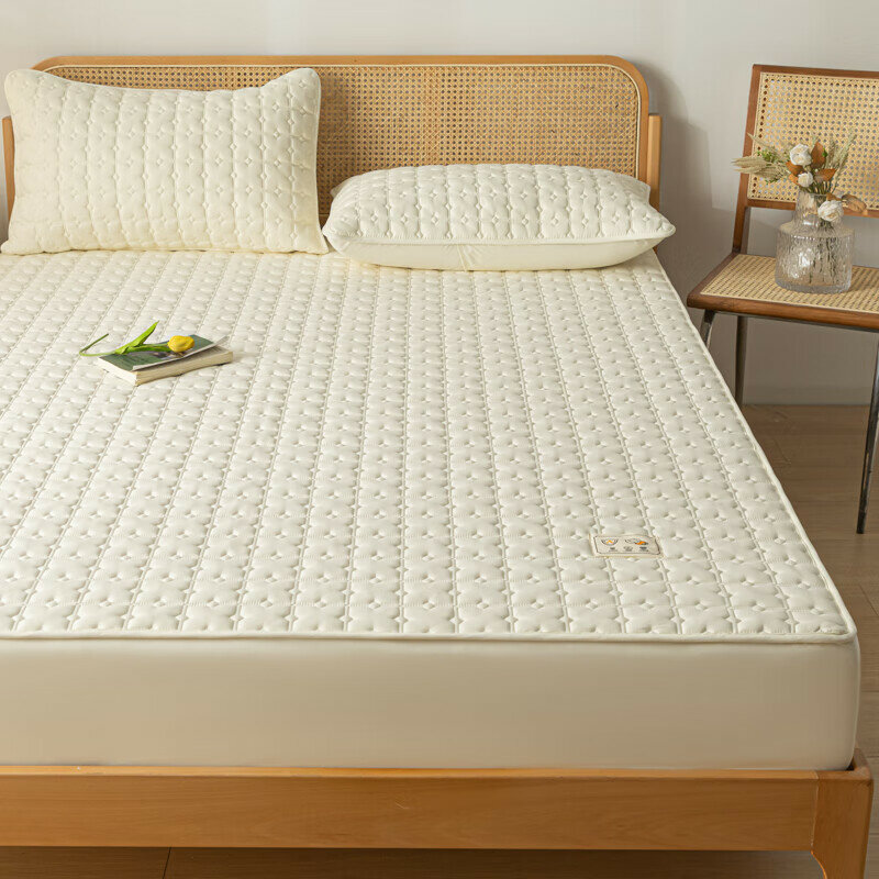 MUJI Class A Waterproof Quilted Fitted Sheet 1.5x2 Meter Bed Cover Mattress Protector Off-White