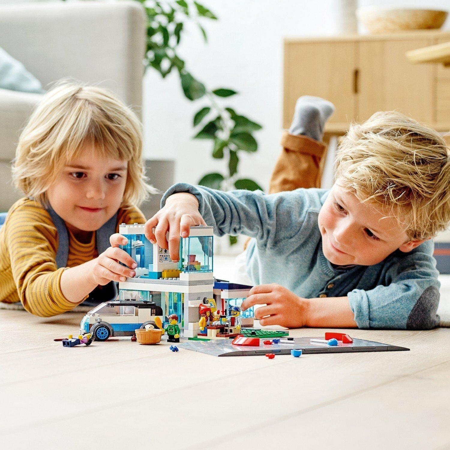 Конструктор LEGO City 60291 Современный дом для семьи - фото №18