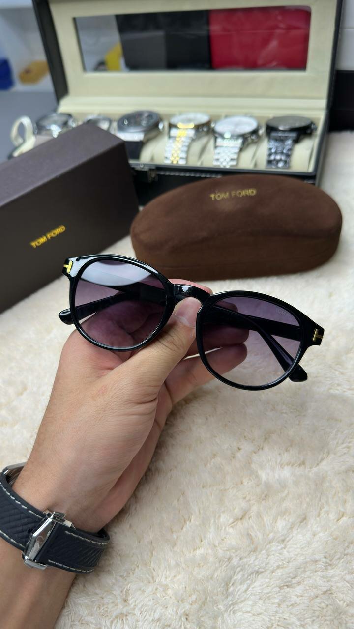 Солнцезащитные очки