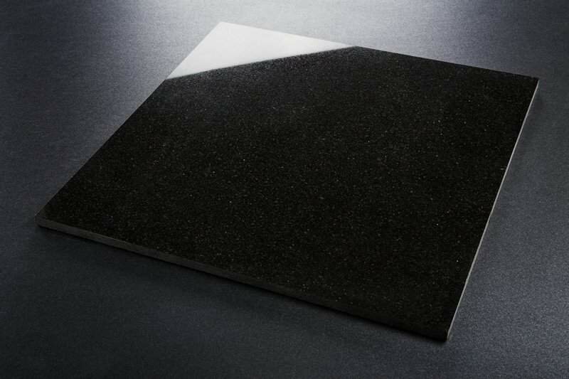 Гранитные полированные чёрные плитки — фото 1