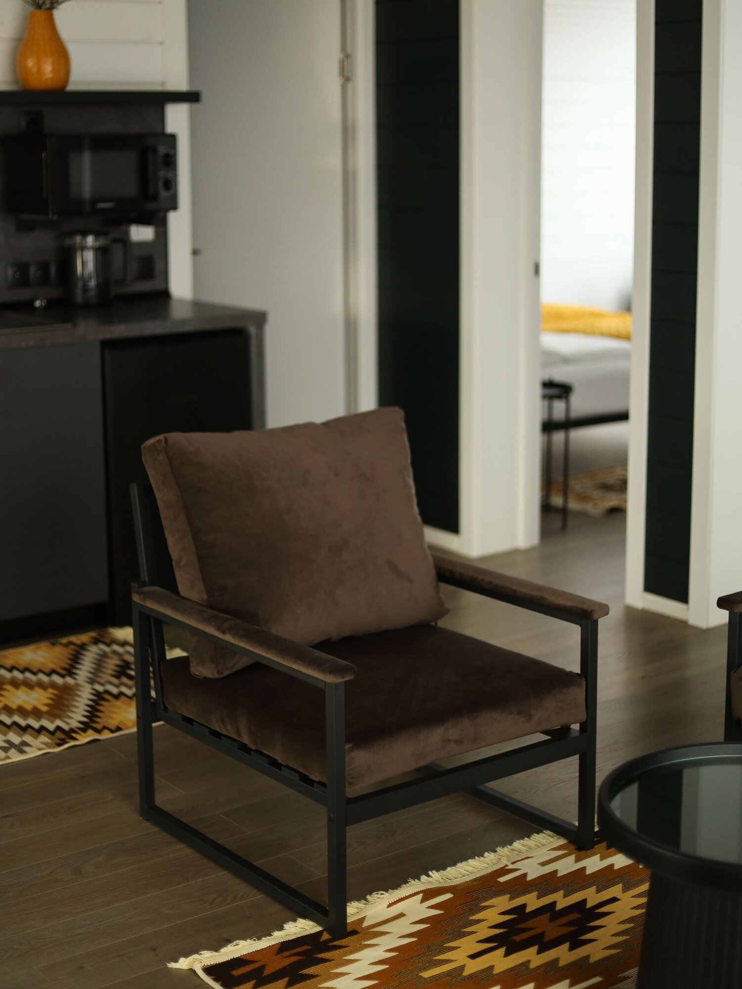 фото Кресло для дома Stur / Микровелюр Konfetti / Дымчатый