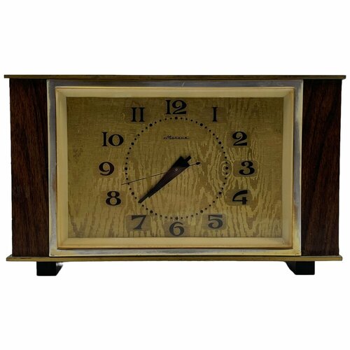 Настольные механические часы в деревянном корпусе Молния 1970-1980 гг Челяб ЧЗ СССР Лот 3 8625₽