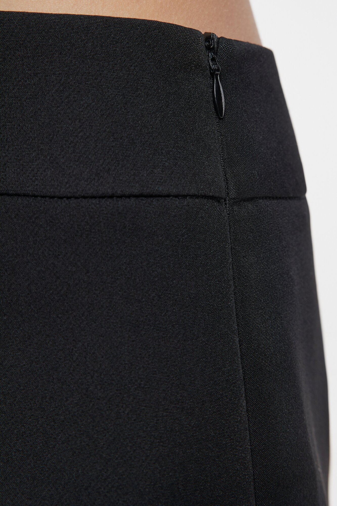 Юбка-шорты женская Befree Юбка-шорты мини костюмная с разрезом на бедре 2321709703-50-XS черный размер XS - фотография № 5