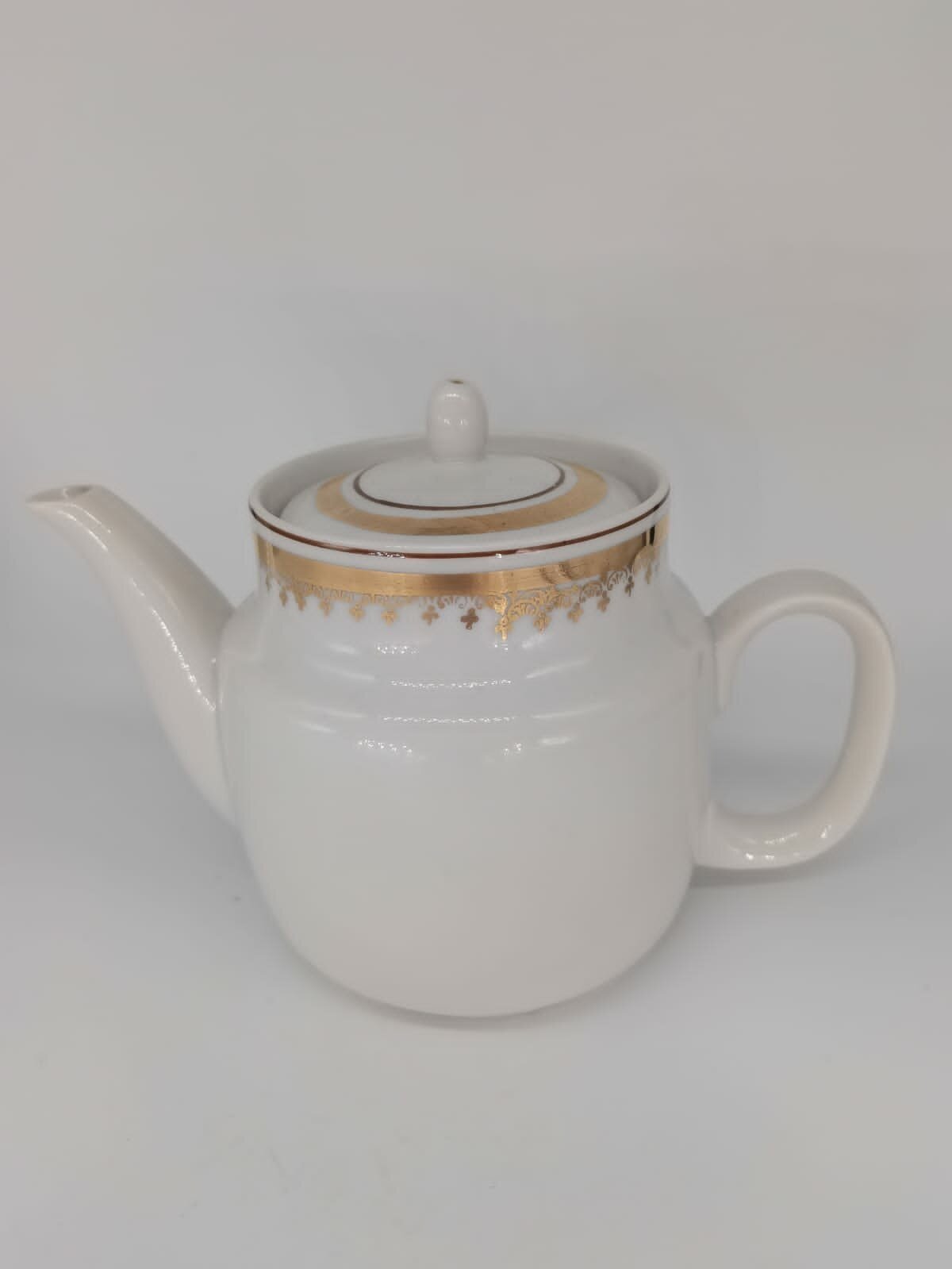 Винтажный советский фарфоровый заварочный чайник, золочение