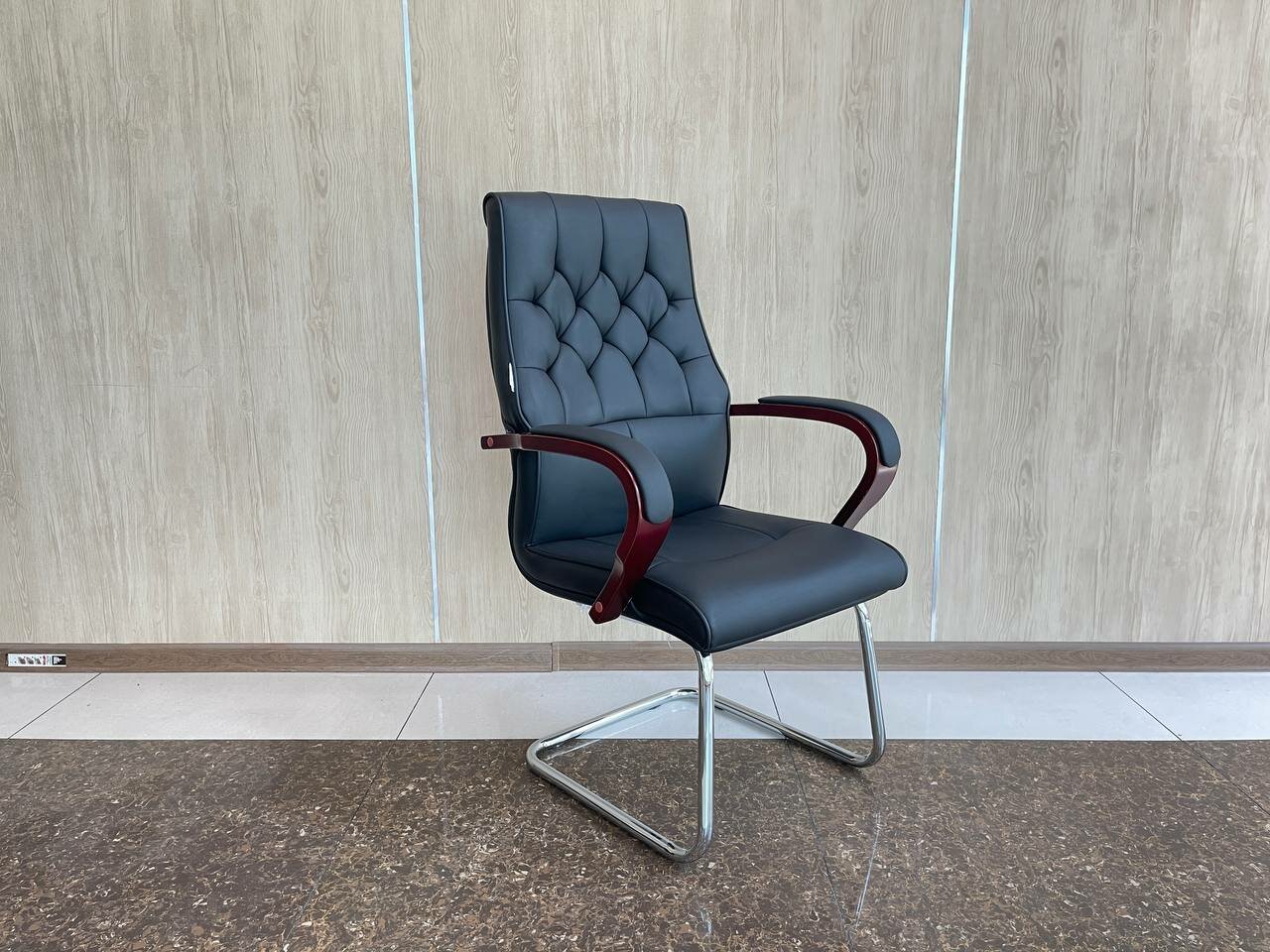 Идеальное, удобное и красивое кресло для дома и работы Model 2338B Black